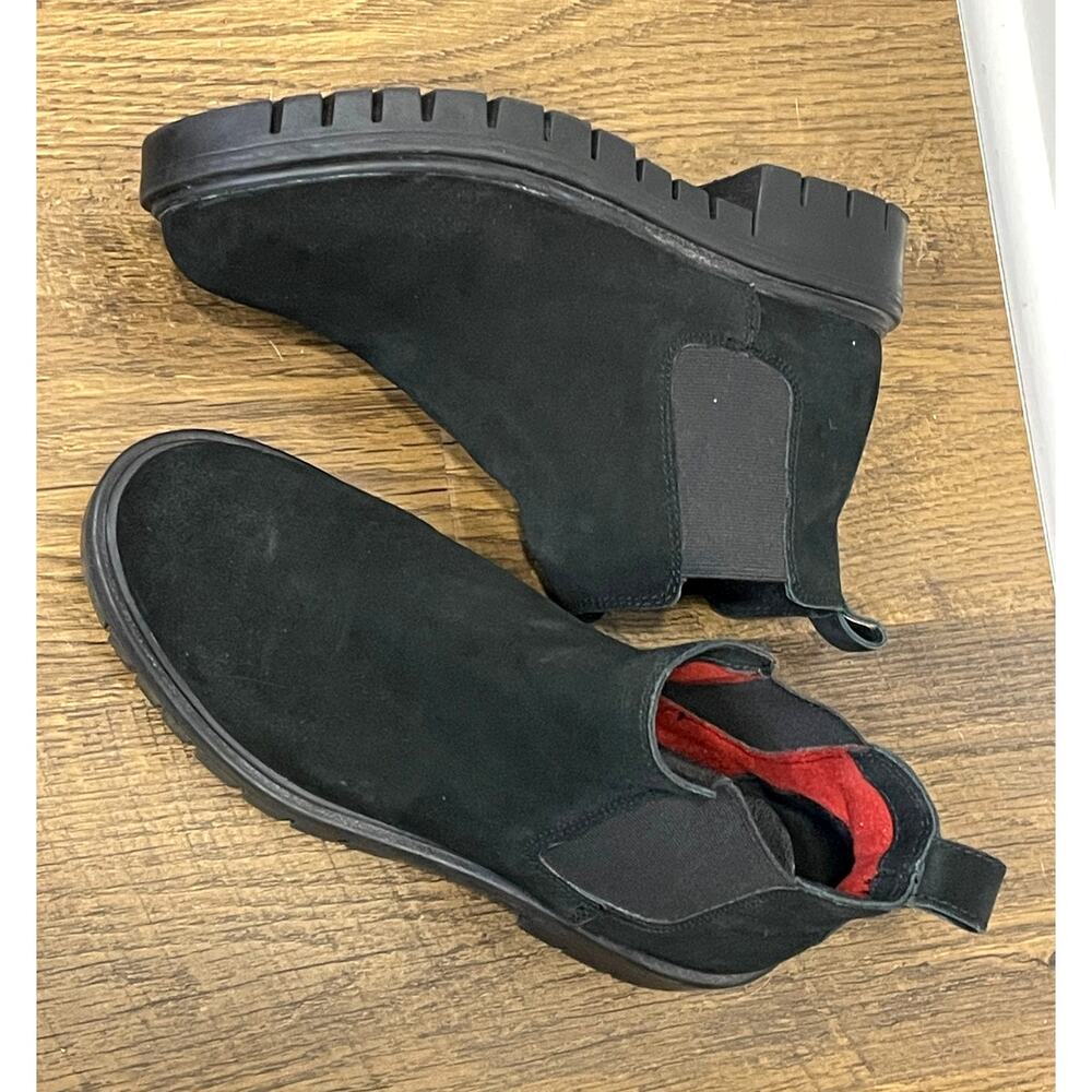 Musse & Cloud Black Suede Chelsea Boots Casual Winter Modern Women's Sz 7